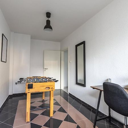 Modernes Und Zentralgelegenes Apartment Mit Kueche, Netflix, Und Balkon Duisburg Exterior foto
